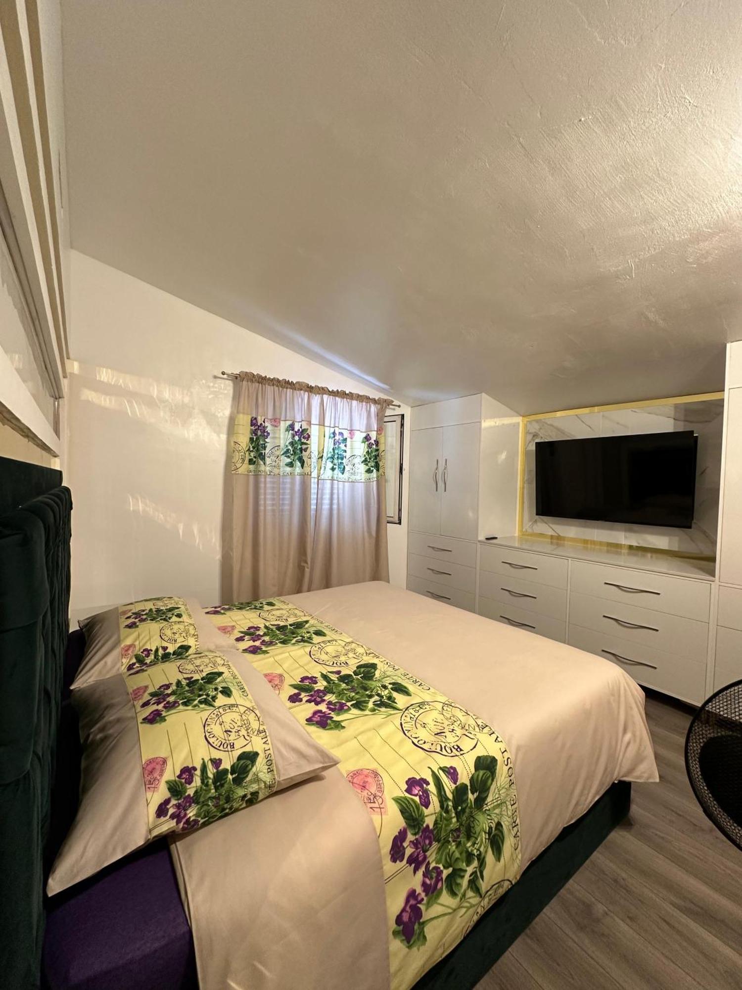 Sweet Apartment In Quiet Part Of Split Bagian luar foto
